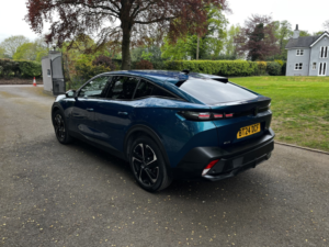 2024 Peugeot 408 1.2 Puretech Allure,with Only 8000 Miles,fpsh in Blue — image 3