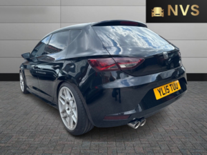 2015 SEAT Leon 2.0 Tdi Fr in Black — image 5