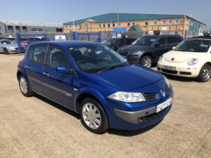 2006 Renault Megane 1.6 Vvt Dynamique in Blue — image 2