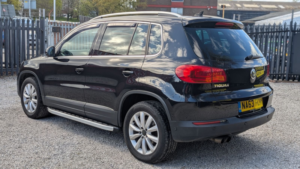 2013 Volkswagen Tiguan 2.0 Tdi Bluemotion Tech Match SUV 5dr Diesel Manual 4WD Euro 5 (s/s) (140 Ps) in Black — image 5