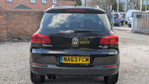 2013 Volkswagen Tiguan 2.0 Tdi Bluemotion Tech Match SUV 5dr Diesel Manual 4WD Euro 5 (s/s) (140 Ps) in Black — image 6