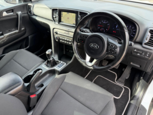 2016 Kia Sportage 1.6 Gdi 2 Euro 6 (s/s) 5dr in White — image 5