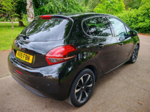 2019 Peugeot 208 1.2 Puretech Tech Edition Euro 6 (s/s) 5dr in Black — image 4