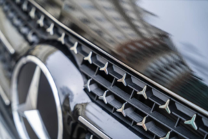 2025 Mercedes-Benz V-Class 2.0 V220d Premium MPV 5dr Diesel G-Tronic+ Euro 6 (s/s) (8 Seat, Extra Long) (163 Ps) in Black — image 6