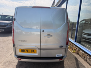 2021 Ford Transit Custom 2.0 300 Ecoblue Limited Panel Van 5dr Diesel Manual L1 H1 Euro 6 130 Ps in Silver — image 6