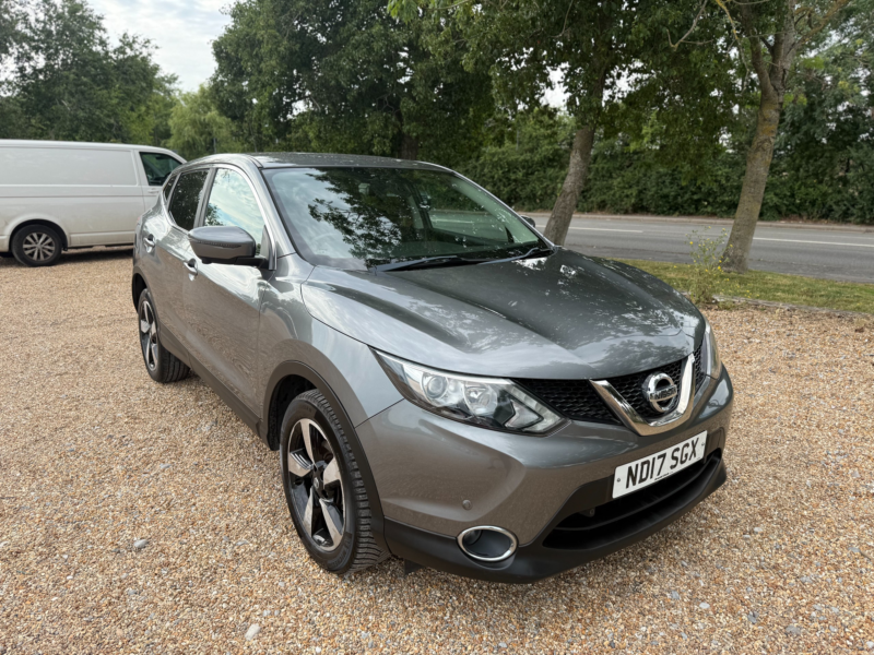 2017 Nissan Qashqai 1.2 Dig-T N-Connecta SUV 5dr Petrol Manual 2WD Euro 6 (s/s) (115 Ps) in Grey — image 1