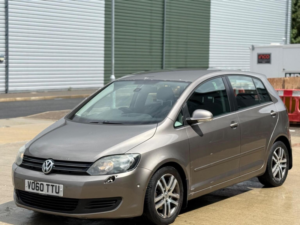 2010 Volkswagen Golf Plus 1.6 Tdi Se Euro 5 5dr in Bronze — image 3