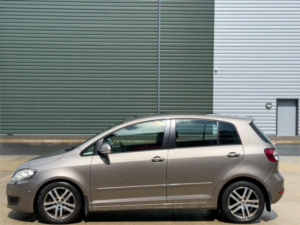 2010 Volkswagen Golf Plus 1.6 Tdi Se Euro 5 5dr in Bronze — image 4
