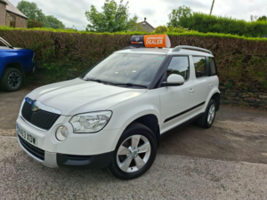 2013 Skoda Yeti 1.2 Tsi S Euro 5 5dr in White — image 6