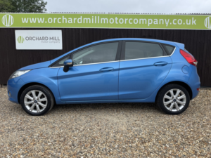 2010 Ford Fiesta 1.3 Zetec in Blue — image 3