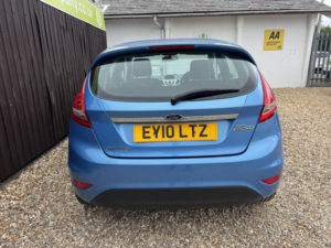 2010 Ford Fiesta 1.3 Zetec in Blue — image 5