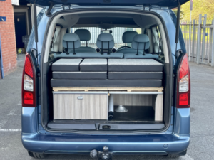 2014 Citroen Berlingo 1.6 E-Hdi Airdream Vtr in Blue — image 3