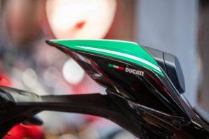 2025 Ducati Panigale V4 1103 Tricolore N0. 471/1000 in Multicolour — image 4