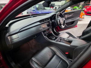 2019 Jaguar Xf 3.0d V6 S Sportbrake Auto Euro 6 (s/s) 5dr in Red — image 3