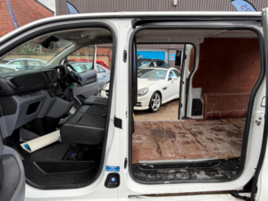 2020 Vauxhall Vivaro 1.5 Turbo D 2900 Sportive L2 H1 Euro 6 (s/s) 5dr in White — image 5