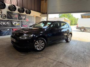 2014 Volkswagen Golf 1.6 Tdi Bluemotion Tech Se Euro 5 (s/s) 5dr in Black — image 3