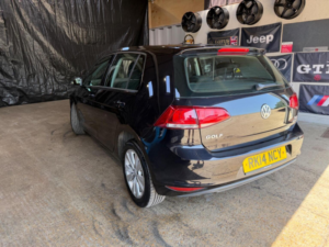 2014 Volkswagen Golf 1.6 Tdi Bluemotion Tech Se Euro 5 (s/s) 5dr in Black — image 4
