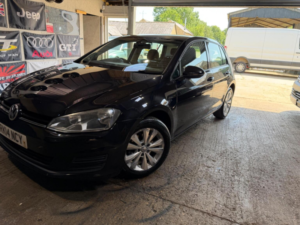 2014 Volkswagen Golf 1.6 Tdi Bluemotion Tech Se Euro 5 (s/s) 5dr in Black — image 6