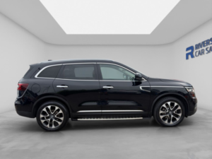 2017 Renault Koleos 2.0 Dci Signature Nav SUV 5dr Diesel X-Trn A7 4WD Euro 6 (s/s) (175 Ps) in Black — image 4