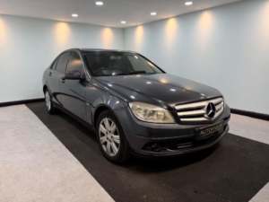 2010 Mercedes-Benz C Class 1.8 C180 Blueefficiency Executive Se Auto Euro 5 4dr in Grey — image 2
