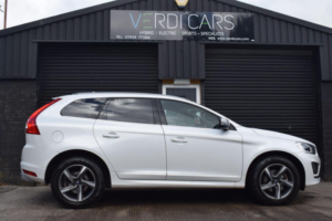 2015 Volvo Xc60 2.4 D4 R-Design Lux Nav Auto AWD Euro 6 (s/s) 5dr in White — image 4