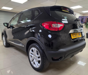 2015 Renault Captur 0.9 Tce Energy Dynamique Nav SUV 5dr Petrol Manual Euro 6 (s/s) (90 Ps) in Multicolour — image 3