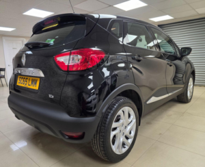 2015 Renault Captur 0.9 Tce Energy Dynamique Nav SUV 5dr Petrol Manual Euro 6 (s/s) (90 Ps) in Multicolour — image 4