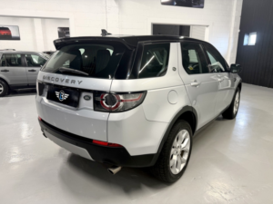 2015 Land Rover Discovery Sport 2.2 Sd4 190bhp Hse Auto in Silver — image 2