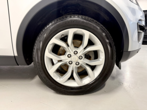 2015 Land Rover Discovery Sport 2.2 Sd4 190bhp Hse Auto in Silver — image 5
