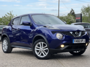 2017 Nissan Juke 1.2 Dig-T N-Connecta in Blue — image 3