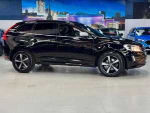 2017 Volvo Xc60 2.4 D4 R-Design Nav Auto AWD Euro 6 (s/s) 5dr in Black — image 2
