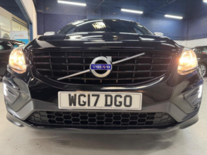 2017 Volvo Xc60 2.4 D4 R-Design Nav Auto AWD Euro 6 (s/s) 5dr in Black — image 4