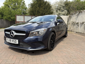 2018 Mercedes-Benz Cla 2.1 Cla200d Sport in Blue — image 2