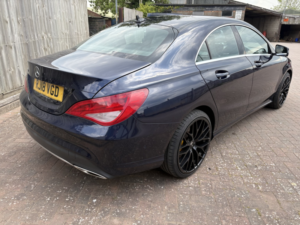 2018 Mercedes-Benz Cla 2.1 Cla200d Sport in Blue — image 4