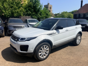 2017 Land Rover Range Rover Evoque Td4 Se in White — image 4