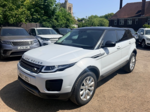 2017 Land Rover Range Rover Evoque Td4 Se in White — image 6