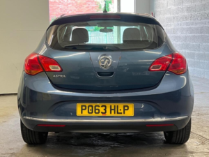 2013 Vauxhall Astra 1.4 16v Energy Hatchback 5dr Petrol Manual Euro 5 (100 Ps) in Blue — image 4
