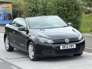 2012 Volkswagen Golf 1.6 Tdi Bluemotion Tech S in Black — image 2