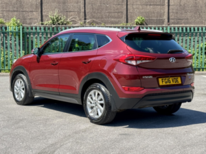 2016 Hyundai Tucson 1.7 Tucson Prem 1.7 D 116ps Bd in Red — image 2