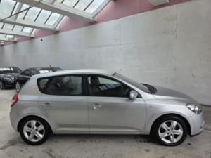 2010 Kia Ceed 1.6 2 in Silver — image 4