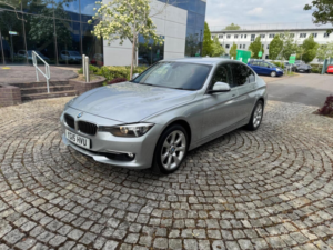 2015 BMW 3 Series 3.0 330d Luxury Auto Xdrive Euro 5 (s/s) 4dr in Silver — image 3
