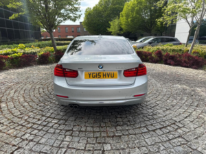 2015 BMW 3 Series 3.0 330d Luxury Auto Xdrive Euro 5 (s/s) 4dr in Silver — image 5