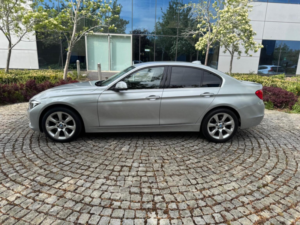 2015 BMW 3 Series 3.0 330d Luxury Auto Xdrive Euro 5 (s/s) 4dr in Silver — image 6