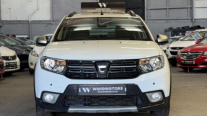 2017 Dacia Logan Mcv Stepway 0.9 Stepway Laureate Tce 90 White Estate 5dr Satnav+cruise+8 Stamps in White — image 3