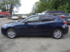 2018 Mazda Mazda3 2.0 Skyactiv-G Se-L Nav Euro 6 (s/s) 5dr in Blue — image 5