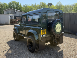 1995 Land Rover Defender 90 Another Now Sold 2.5 300tdi*the Beast*lite Refurb*great 90 in Green — image 4