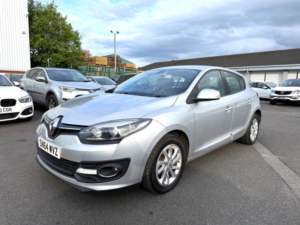 2014 Renault Megane 1.5 Dci Energy Dynamique Tomtom Euro 5 (s/s) 5dr in Silver — image 3