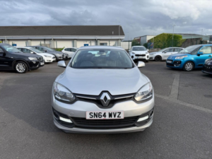 2014 Renault Megane 1.5 Dci Energy Dynamique Tomtom Euro 5 (s/s) 5dr in Silver — image 4