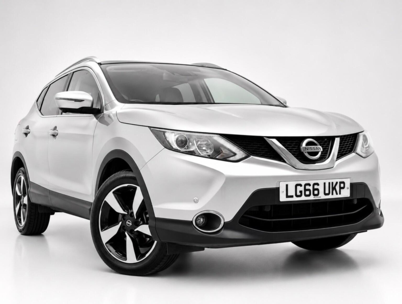 2016 Nissan Qashqai 1.2 Dig-T N-Connecta 2WD Euro 6 (s/s) 5dr in Silver — image 1