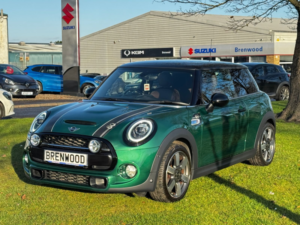2019 MINI Hatch 2.0 Cooper S 60 Years Edition Hatchback 3dr Petrol Steptronic Euro 6 (s/s) (192 Ps) in Green — image 2